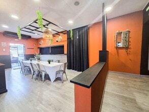 Retail in Rubí, Barcelona to rent Interior Photo- Image 2 of 12