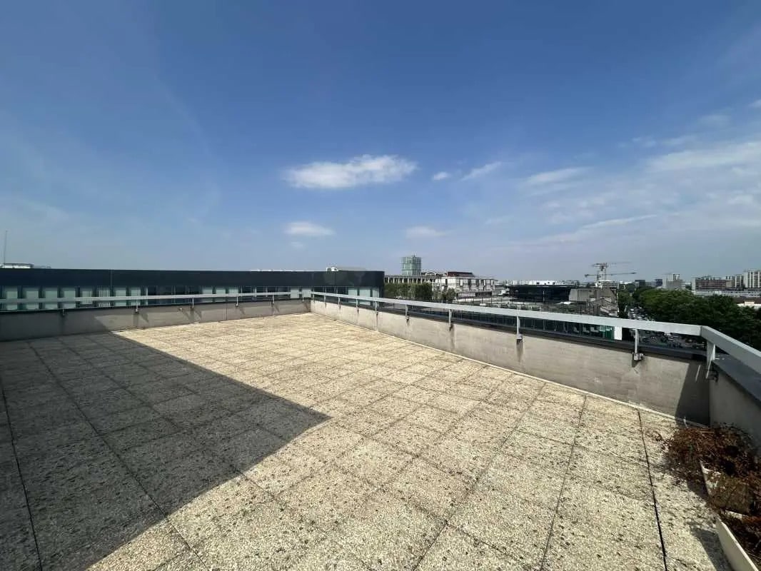 Office in Pantin to rent Other- Image 1 of 2