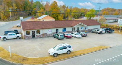 1306 Donelson Pky, Dover, TN for sale Primary Photo- Image 1 of 1