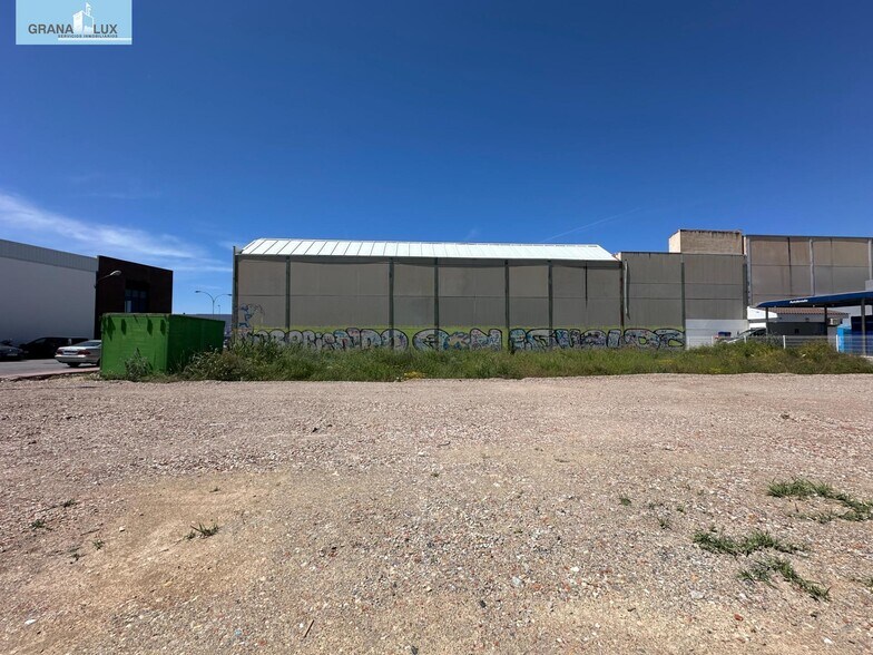Industrial in Peligros for sale - Building Photo - Image 3 of 5