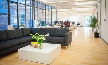 15 Colston St, Bristol to rent Interior Photo- Image 1 of 2