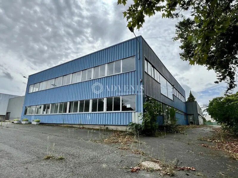 Office in SAINT-OUEN-L'AUMONE to rent Building Photo- Image 1 of 13