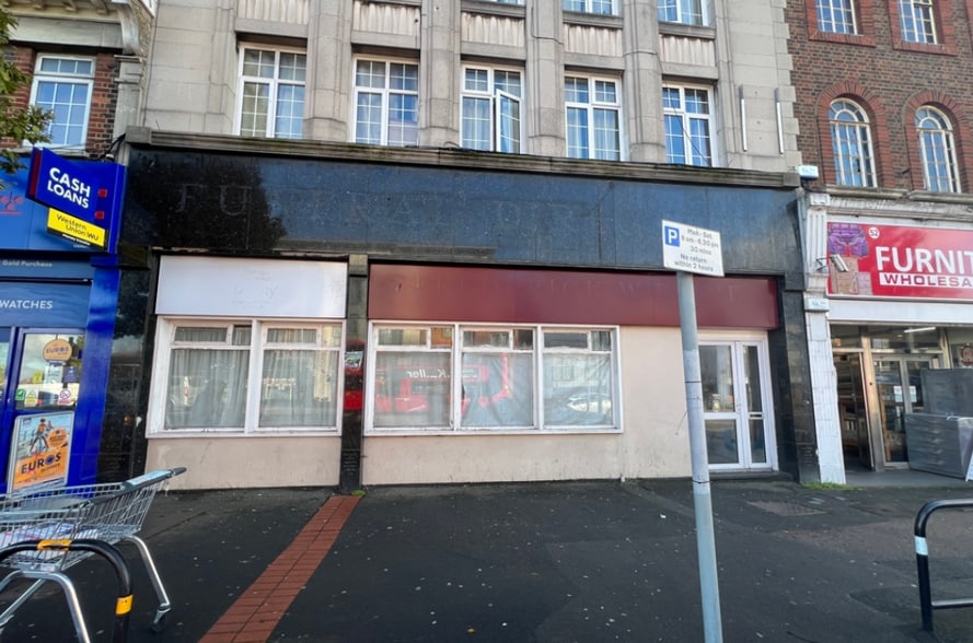 50-51 The Market, Sutton to rent - Building Photo - Image 2 of 3