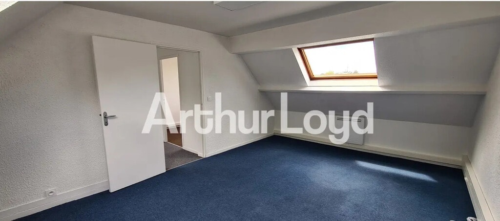 Location Bureaux 35 m² - Photo 1