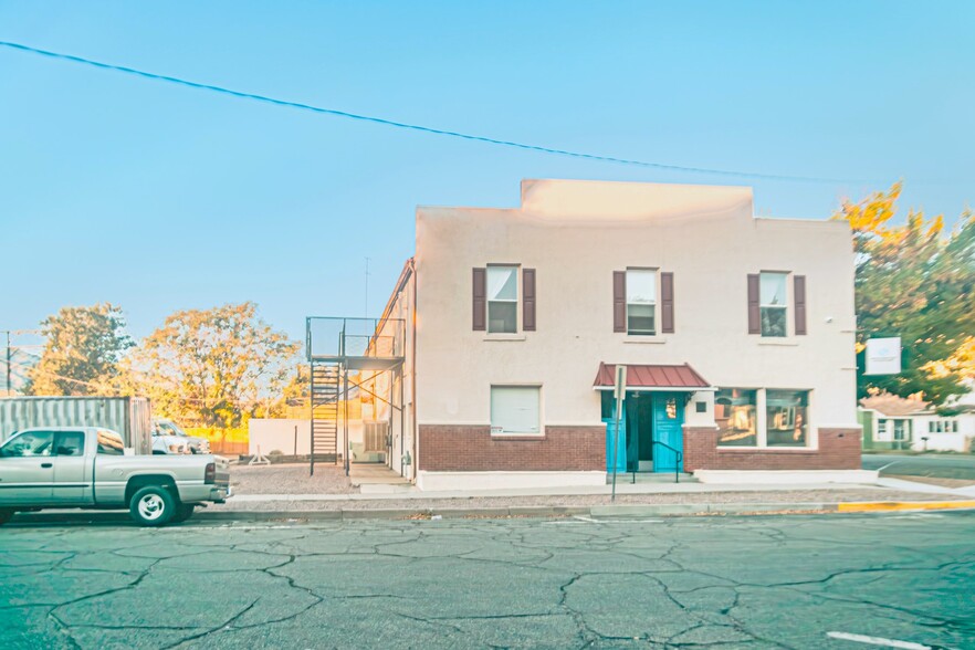 129 N 4th St, Canon City, CO for sale - Primary Photo - Image 1 of 33