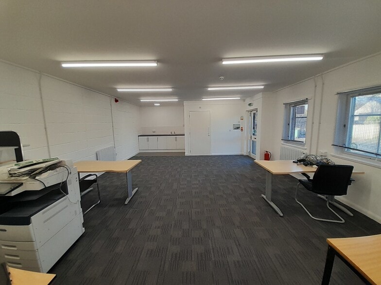 Waverley St, Bathgate to rent - Building Photo - Image 3 of 4