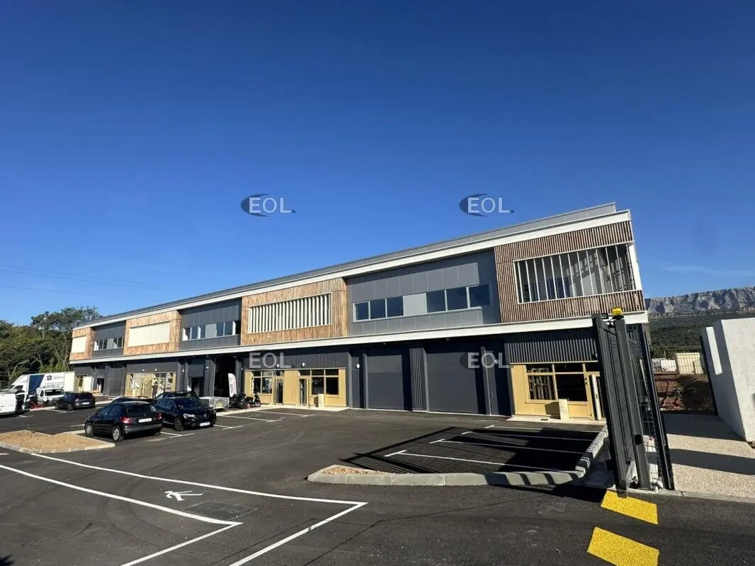 Light Industrial in Rousset to rent Building Photo- Image 1 of 6