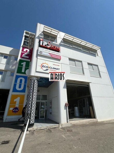 Office in La Seyne-sur-Mer to rent - Building Photo - Image 3 of 6