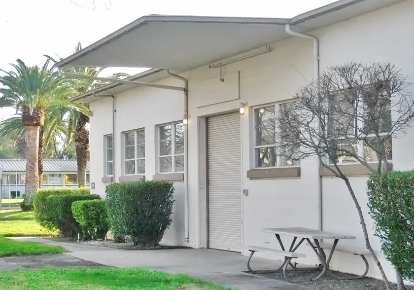 5431 Arnold Ave, Mcclellan, CA for rent - Building Photo - Image 3 of 3