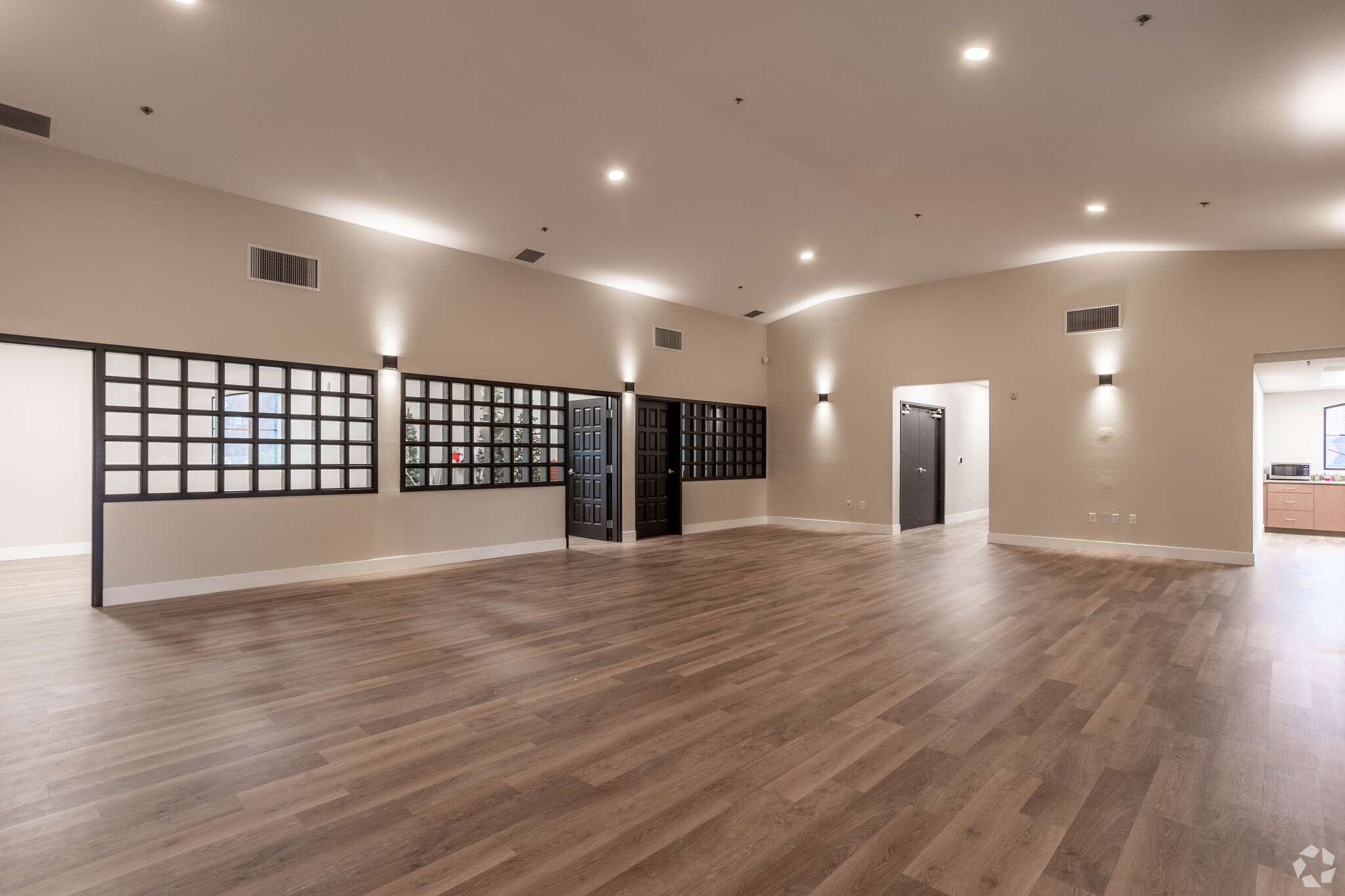 23328 Olive Wood Plaza Dr, Moreno Valley, CA for rent Interior Photo- Image 1 of 4