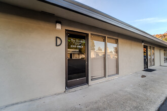 1548 Poole Blvd, Yuba City, CA for rent Building Photo- Image 2 of 11