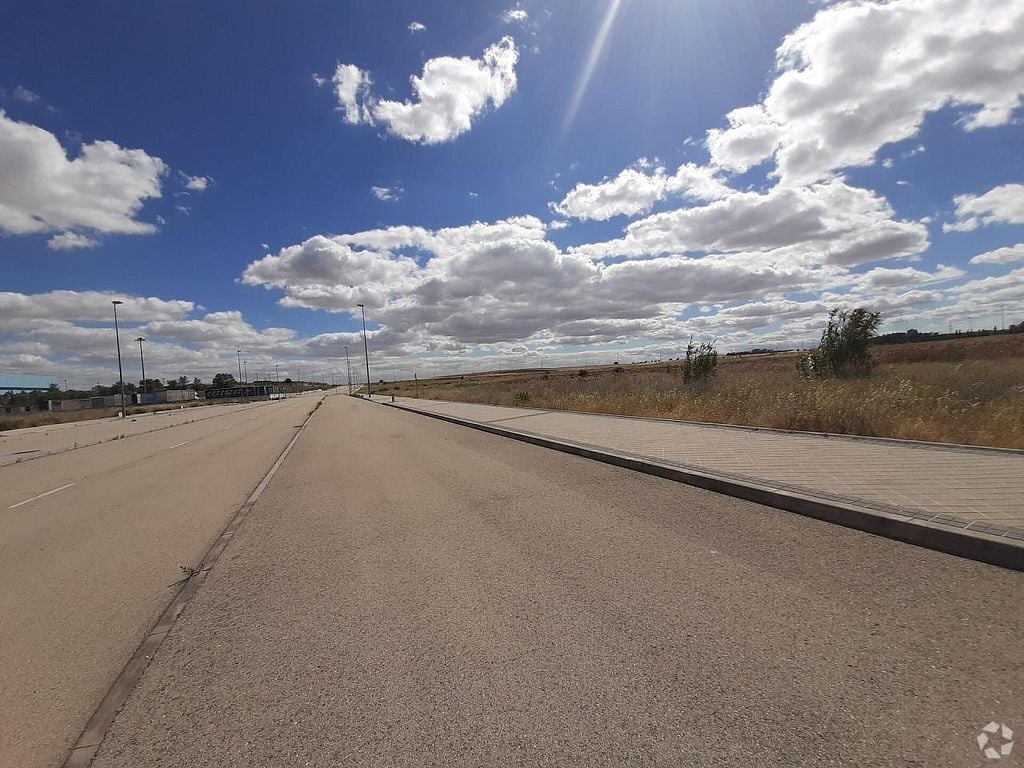 Land in Fuenlabrada, Madrid for sale Primary Photo- Image 1 of 4