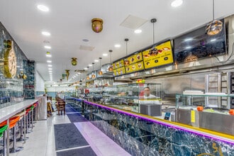 162 Camden High St, London to rent Interior Photo- Image 2 of 12