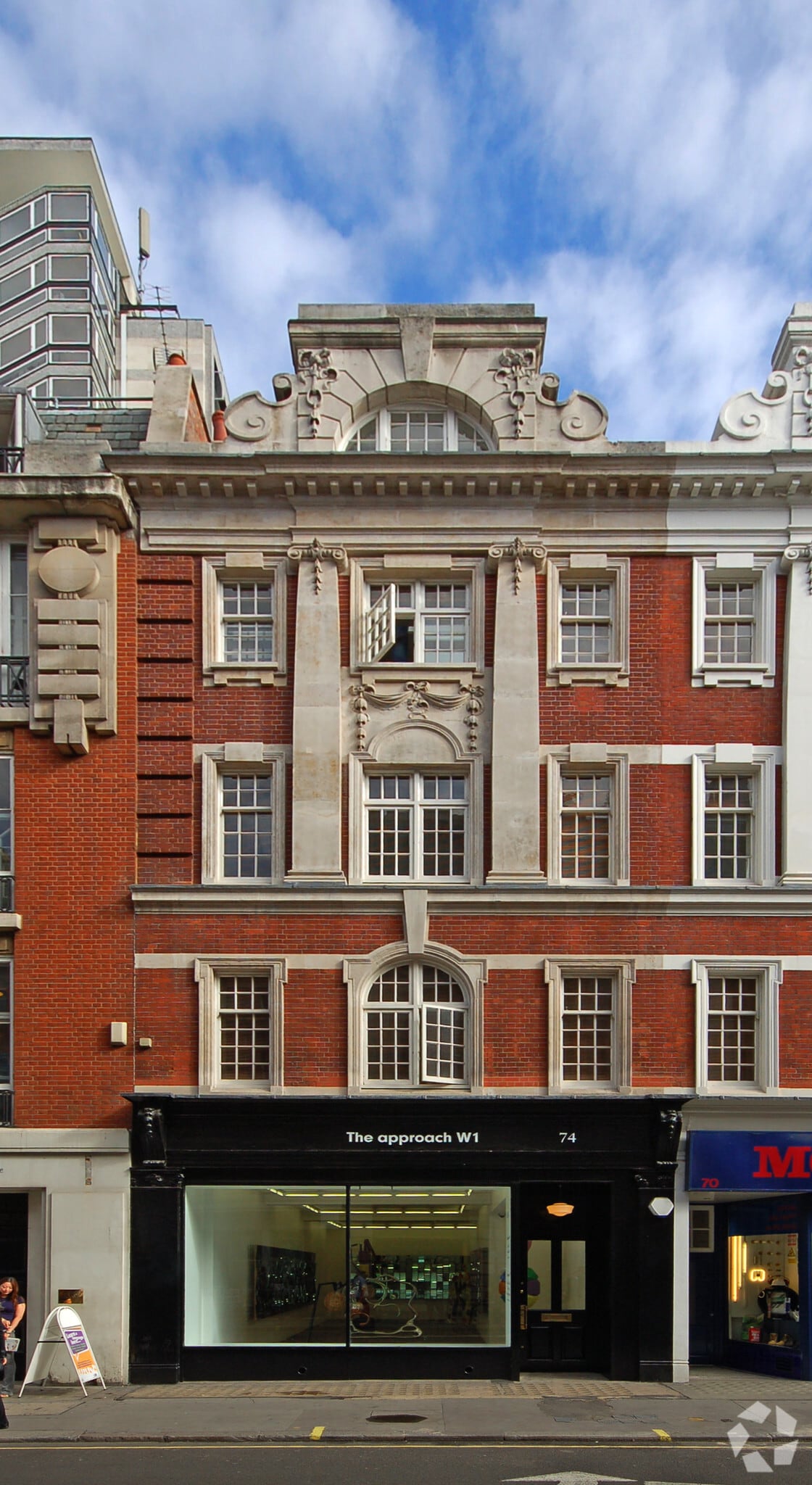 74 Mortimer St, London to rent Primary Photo- Image 1 of 6