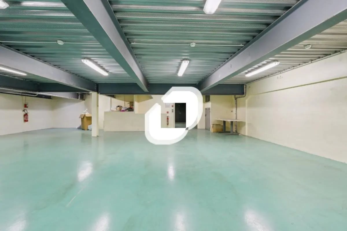 Light Industrial in Boissy-Saint-Léger to rent Interior Photo- Image 1 of 14