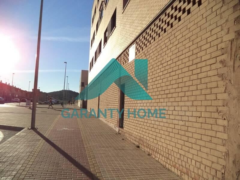 Retail in Cáceres, Cáceres to rent Interior Photo- Image 1 of 4