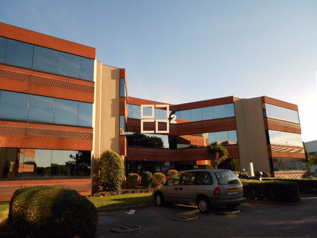 17 Avenue Didier Daurat, Blagnac to rent Building Photo- Image 1 of 6