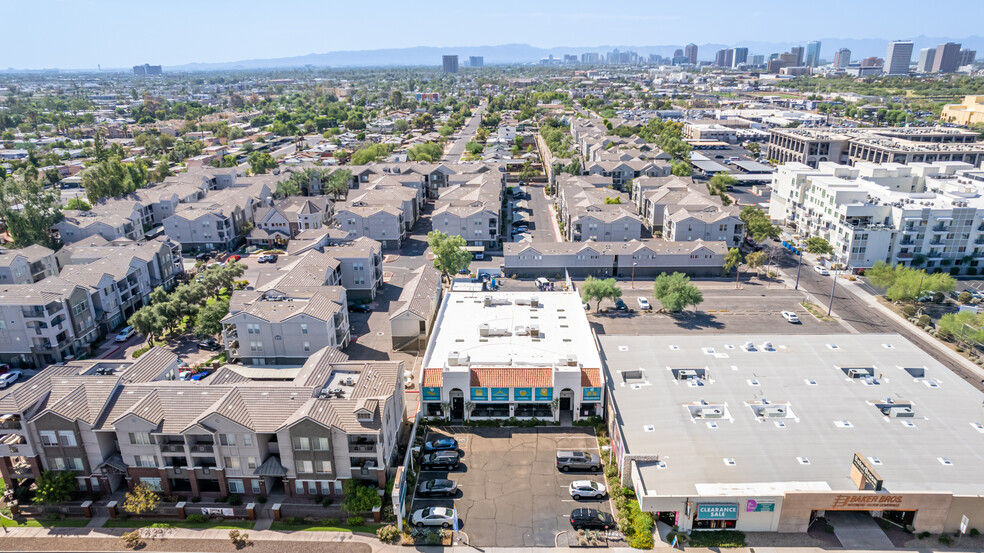 839 E Camelback Rd, Phoenix, AZ for sale - Building Photo - Image 2 of 13