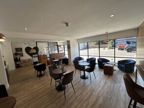 41-43 Leicester Rd, Wigston to rent Interior Photo- Image 1 of 4