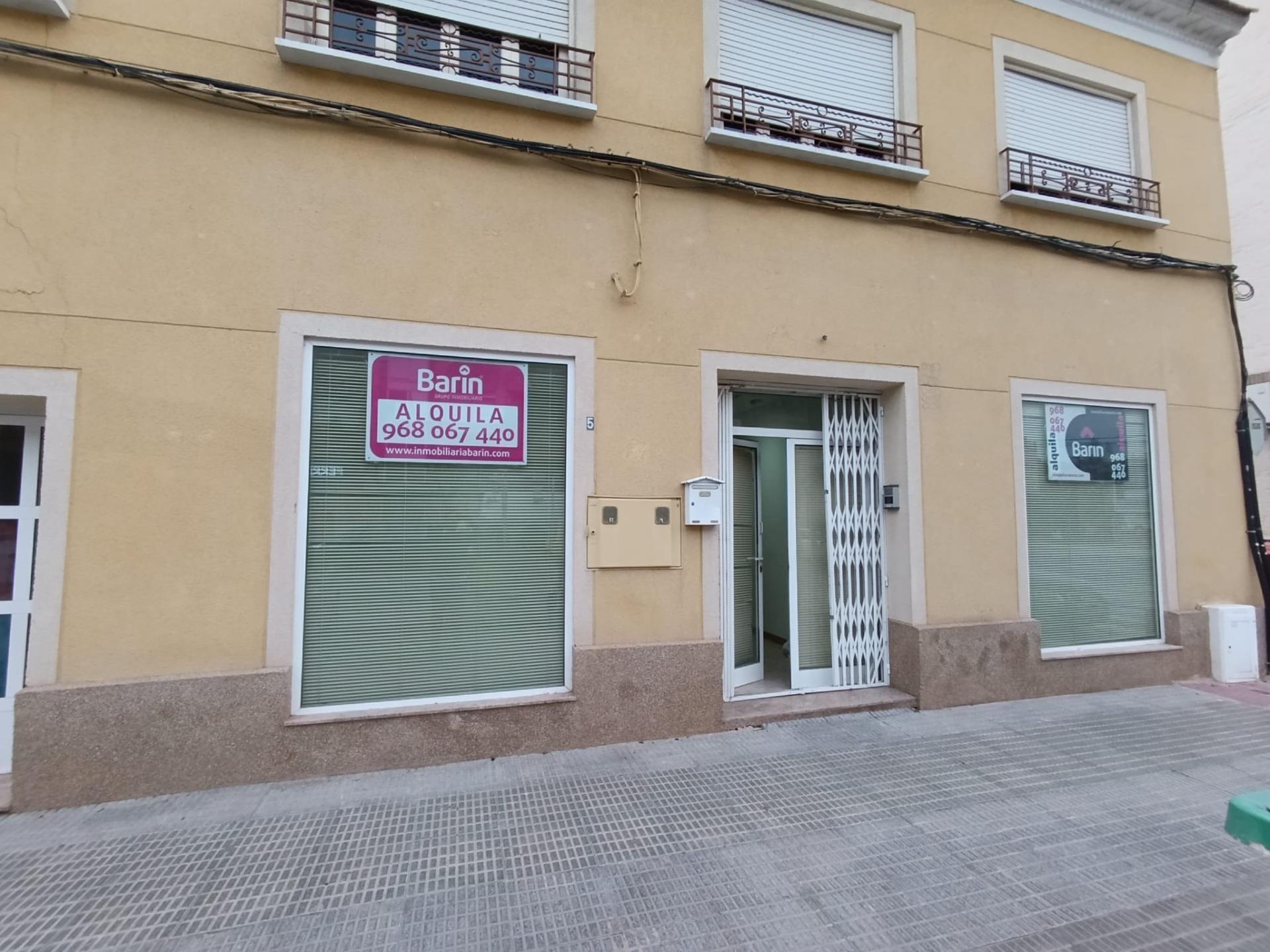 Retail in Murcia to rent Building Photo- Image 1 of 18