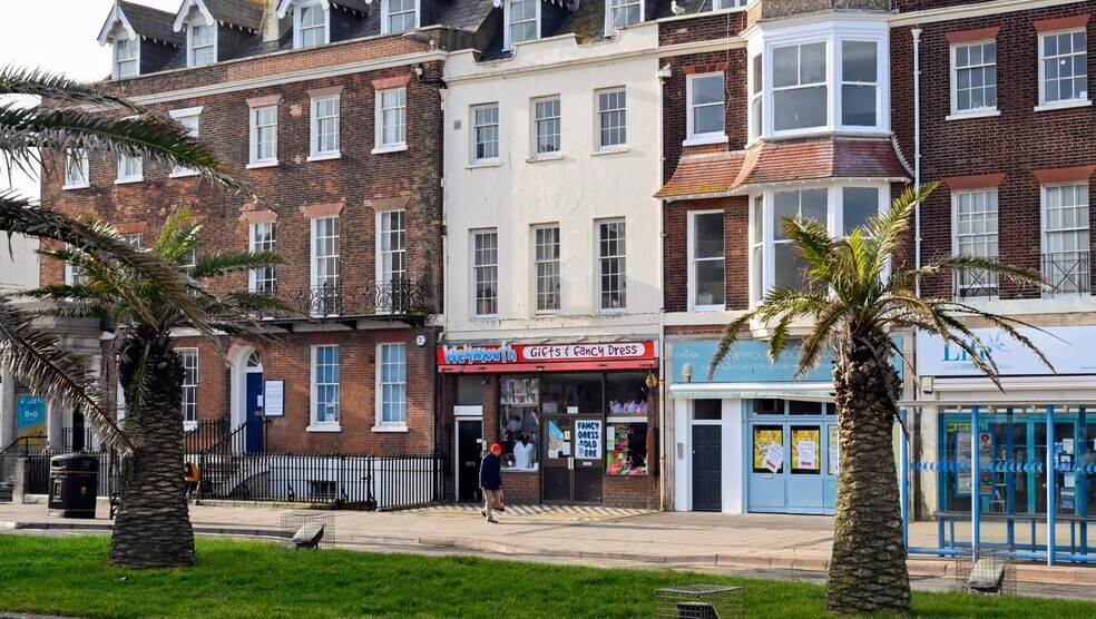 70 The Esplanade, Weymouth for sale - Primary Photo - Image 1 of 1