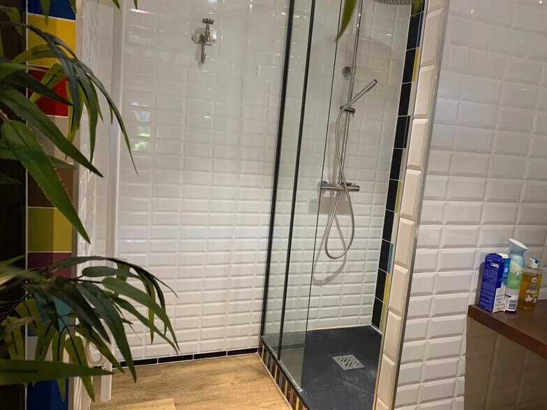 Office in Vannes for sale - Interior Photo - Image 3 of 4