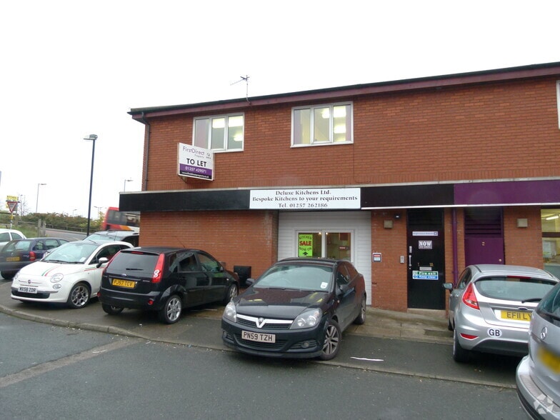 1-5 Clarence St, Chorley to rent - Building Photo - Image 2 of 15