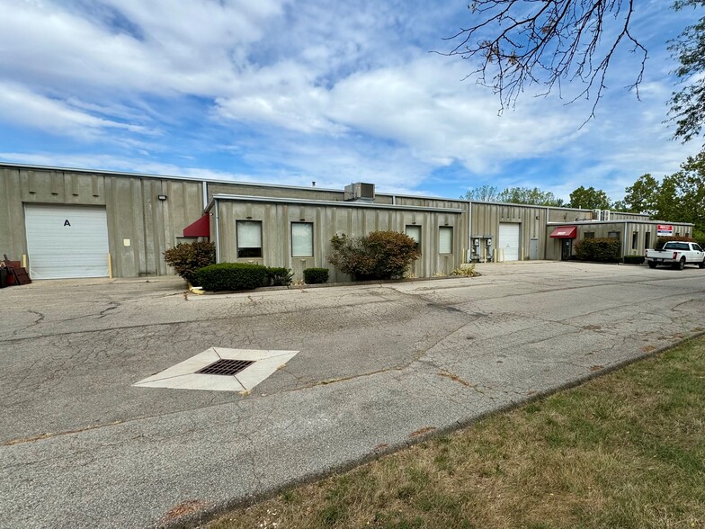 4170-4178 Roberts Rd, Columbus, OH for rent - Building Photo - Image 1 of 7