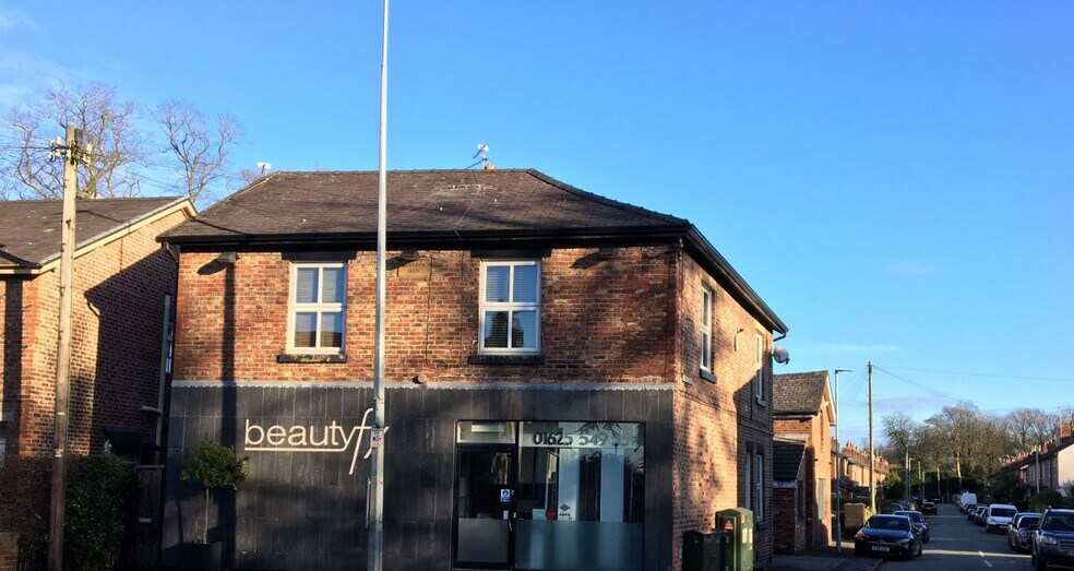 62 Altrincham Rd, Wilmslow for sale - Primary Photo - Image 1 of 1