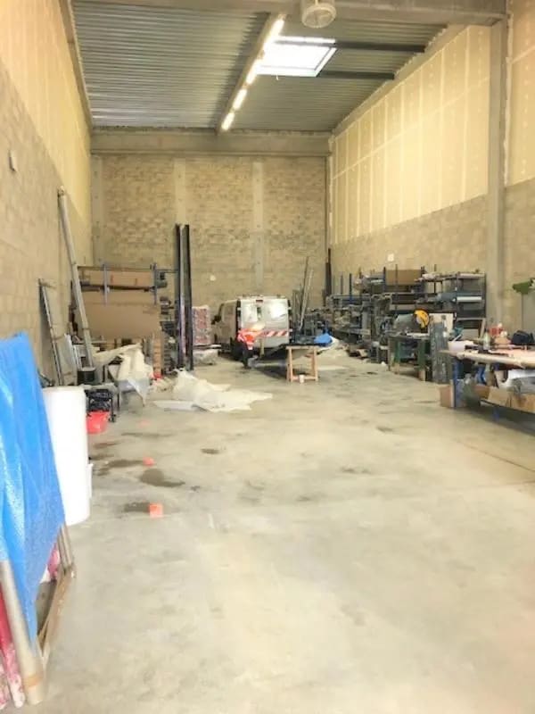 Location Local d'activités 360 m² à 720 m²