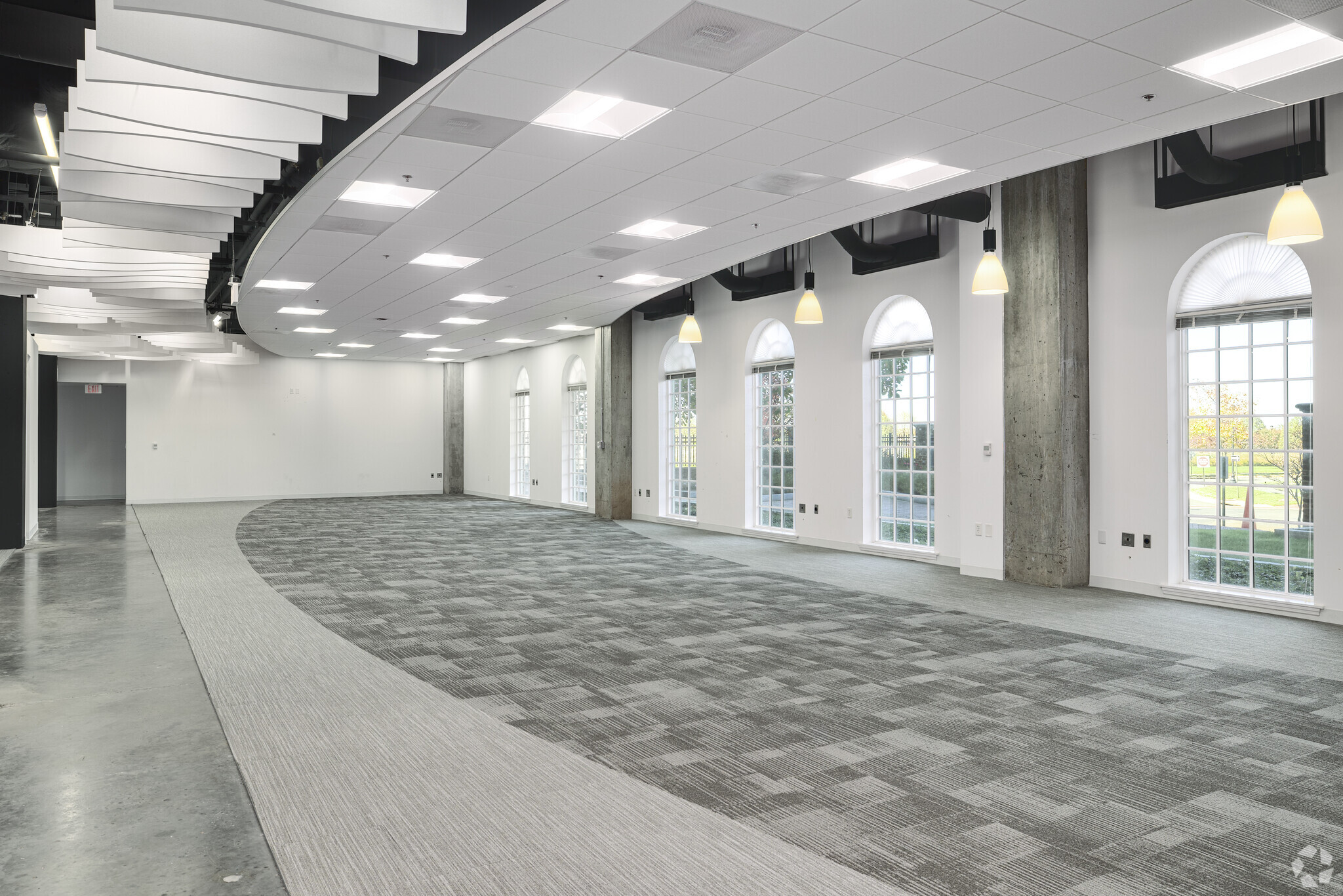 14501 George Carter Way, Chantilly, VA to rent Interior Photo- Image 1 of 3