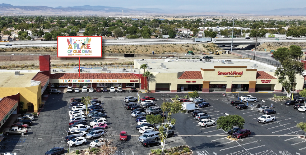 2042-2054 W Avenue J, Lancaster, CA for sale - Primary Photo - Image 1 of 3