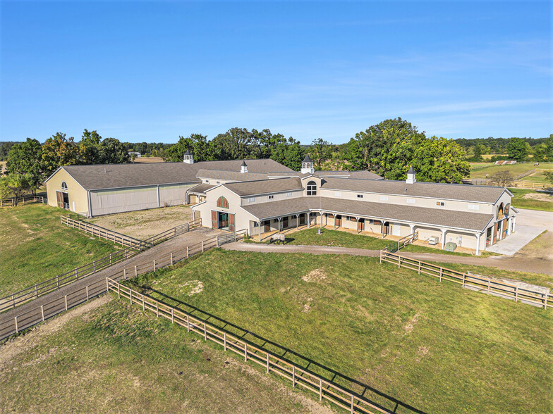 6750 Bethel Church Rd, Saline, MI for sale - Building Photo - Image 1 of 107