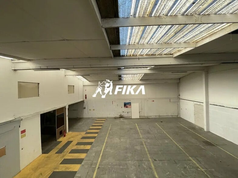 Light Industrial in Toulouse to rent - Building Photo - Image 2 of 11