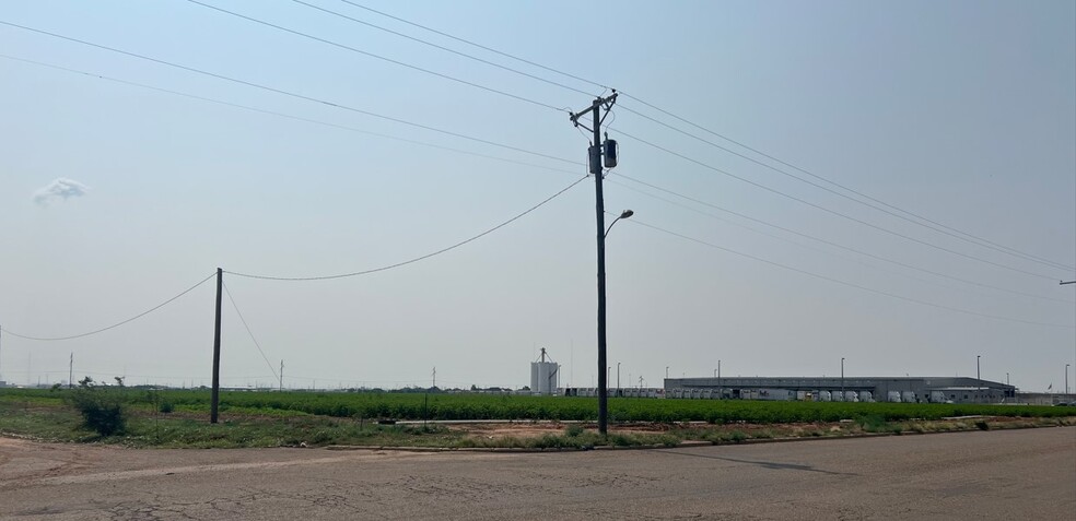 58th and Elm, Lubbock, TX for sale - Primary Photo - Image 1 of 1