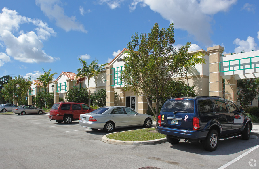 4851 W Hillsboro Blvd, Coconut Creek, FL for sale - Building Photo - Image 3 of 4