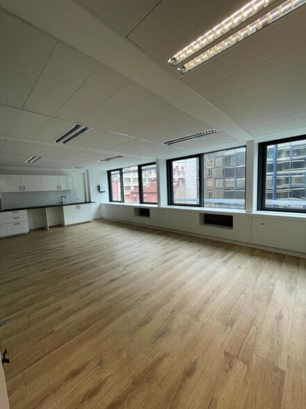 17-23 Rue Du Dôme, Boulogne-Billancourt to rent - Interior Photo - Image 3 of 10