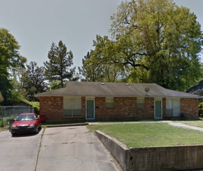 310 W 11th Ave, Pine Bluff, AR for sale - Primary Photo - Image 1 of 1