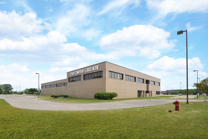 1849 W Maple Rd, Troy, MI for rent - Building Photo - Image 1 of 13