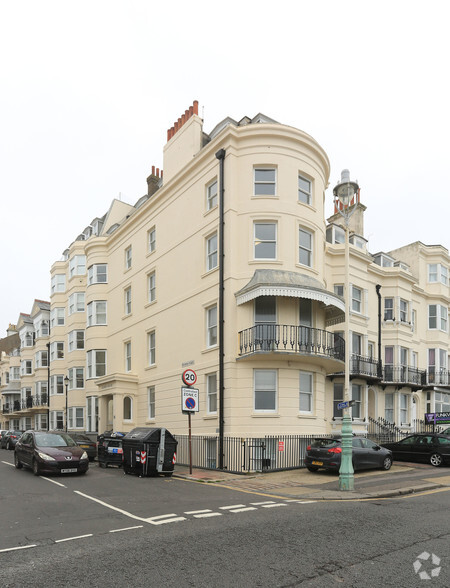 18 Marine Para, Brighton for rent - Primary Photo - Image 1 of 7