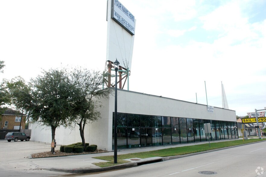 4715 Main St, Houston, TX for rent - Building Photo - Image 2 of 6