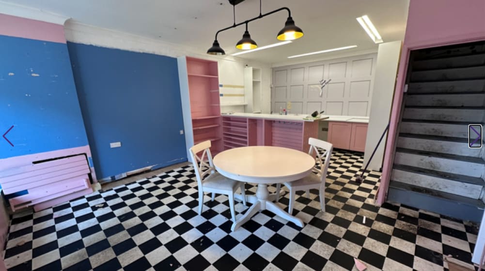 44-52 Town St, Pudsey to rent Interior Photo- Image 1 of 1