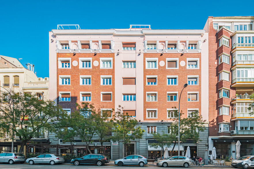 Calle Santa Engracia, 108, Madrid, Madrid for rent - Primary Photo - Image 1 of 3