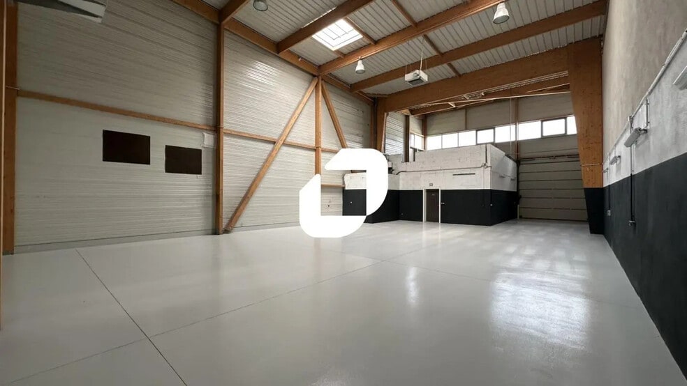 22 Rue Hannah Arendt, Strasbourg to rent - Interior Photo - Image 1 of 7