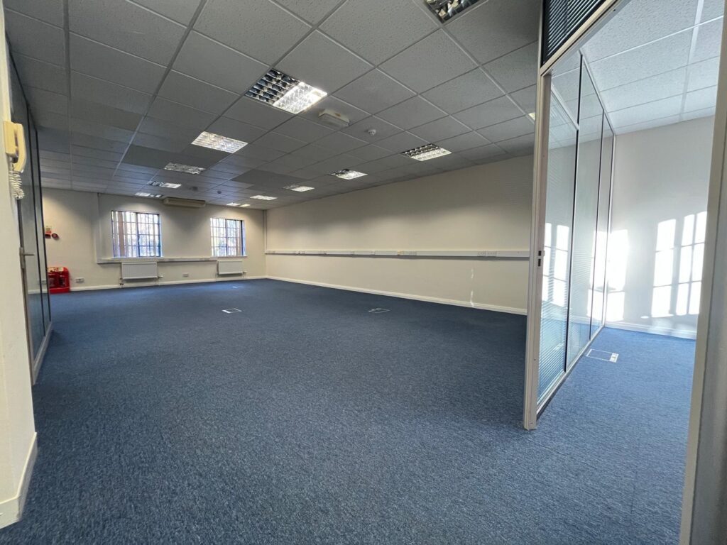 Tollgate, Eastleigh, HAM SO53 3TG - Unit 5 -  - Interior Photo - Image 1 of 10