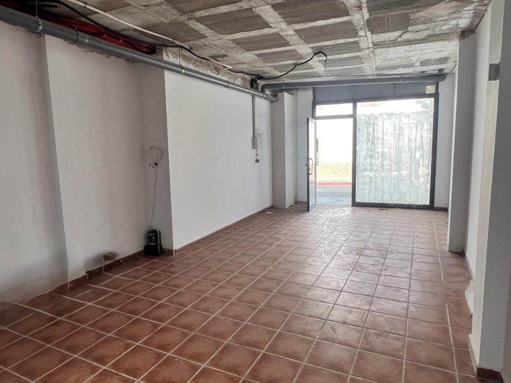 Malgrat de Mar, BAR 08380 - Unit Puerta L01 -  - Interior Photo - Image 2 of 10