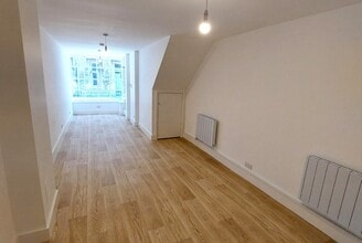 1 Silver St, Cirencester to rent Interior Photo- Image 1 of 4