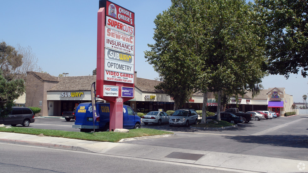 Retail in San Bernardino, CA for sale - Primary Photo - Image 1 of 1