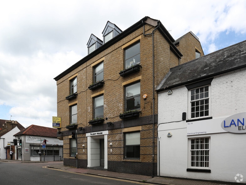 17 Church St, Rickmansworth to rent - Building Photo - Image 3 of 4