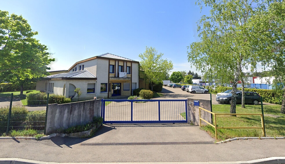 Light Industrial in Lentilly for sale - Building Photo - Image 1 of 7